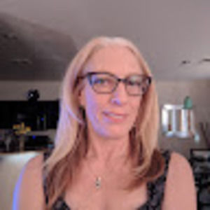 Meet your Posher, Ellen